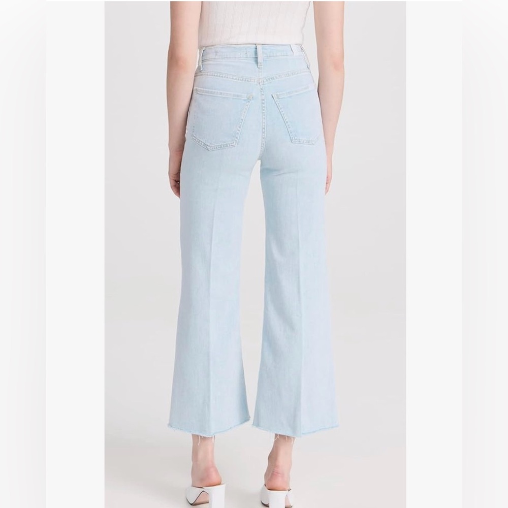 7 For All Mankind Ultra High Rise Cropped Jo Jean